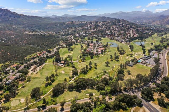 15730 Rainbird, Ramona, CA 92065