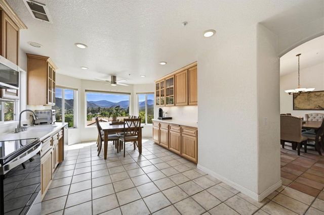 15730 Rainbird, Ramona, CA 92065