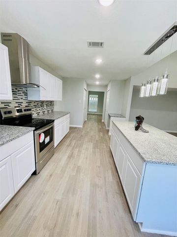 1517 west spring creek Parkway, Plano, TX 75023