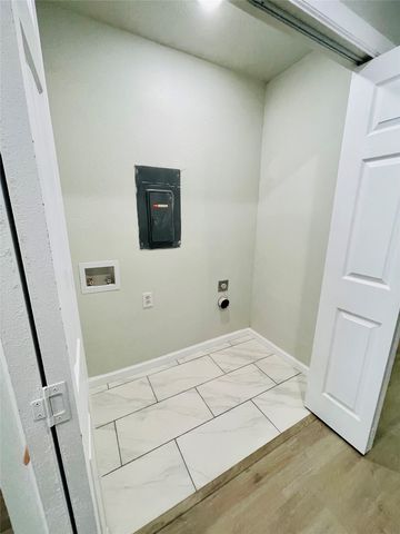 1517 west spring creek Parkway, Plano, TX 75023
