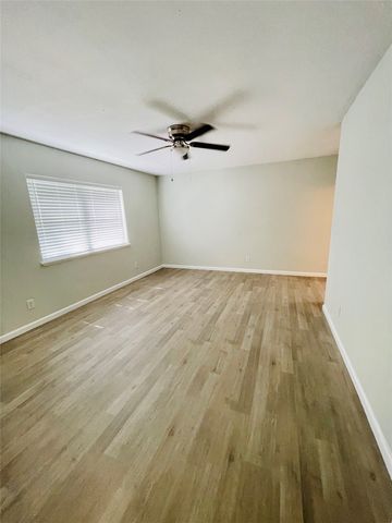 1517 west spring creek Parkway, Plano, TX 75023
