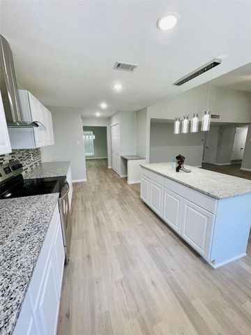 1517 west spring creek Parkway, Plano, TX 75023