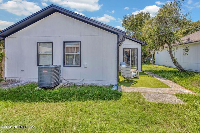 905 GAVAGAN Road, Jacksonville, FL 32233