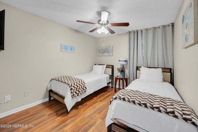 905 GAVAGAN Road, Jacksonville, FL 32233