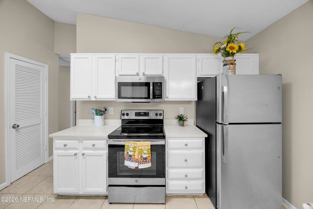 905 GAVAGAN Road, Jacksonville, FL 32233