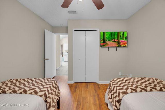 905 GAVAGAN Road, Jacksonville, FL 32233