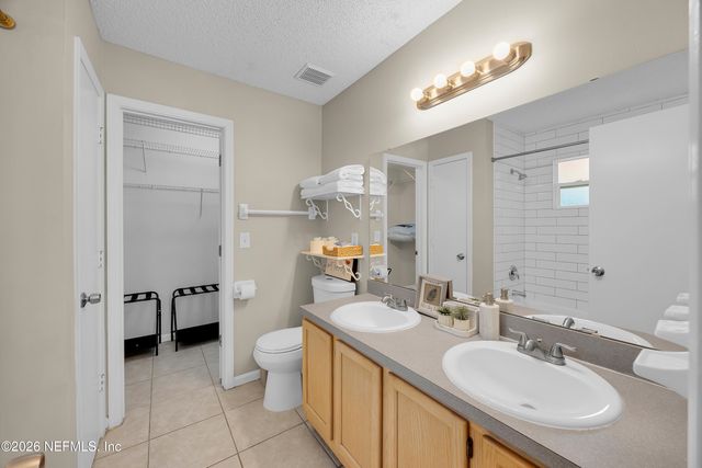 905 GAVAGAN Road, Jacksonville, FL 32233