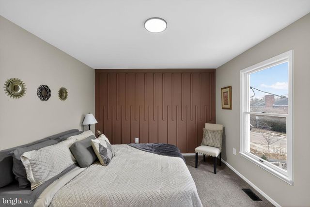 457 E VERNON RD, Philadelphia, PA 19119