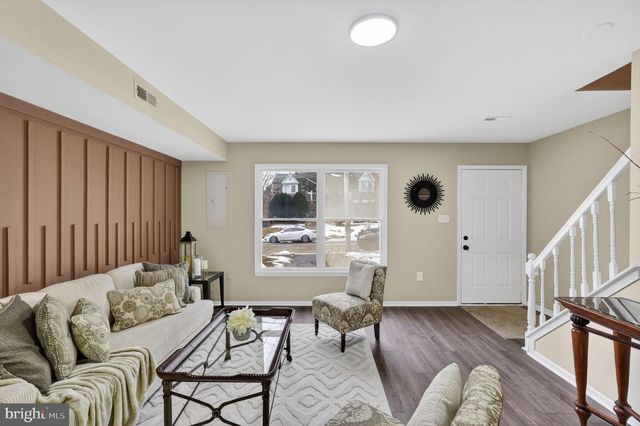 457 E VERNON RD, Philadelphia, PA 19119