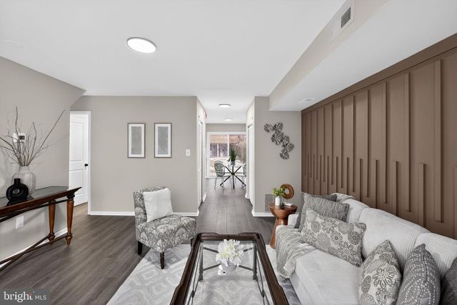 457 E VERNON RD, Philadelphia, PA 19119