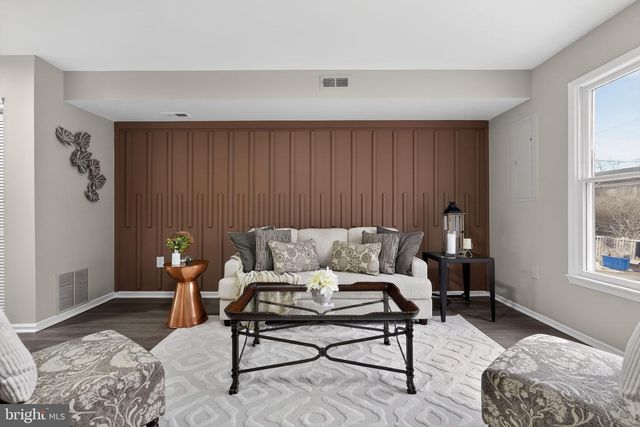 457 E VERNON RD, Philadelphia, PA 19119