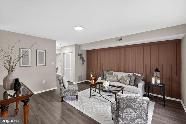 457 E VERNON RD, Philadelphia, PA 19119