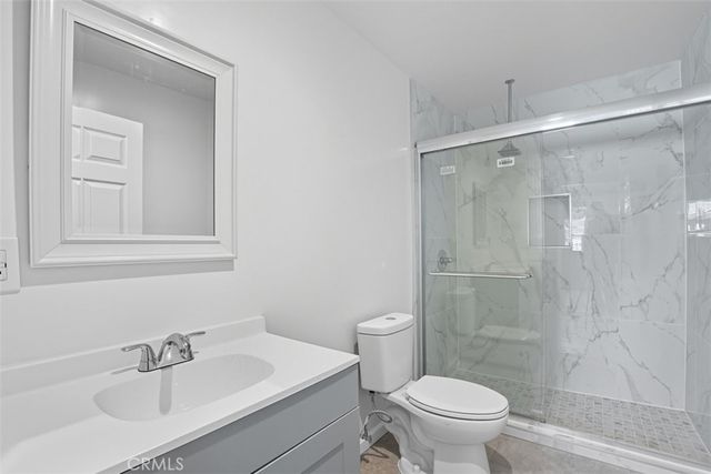 7960 Tampa, Reseda, CA 91335