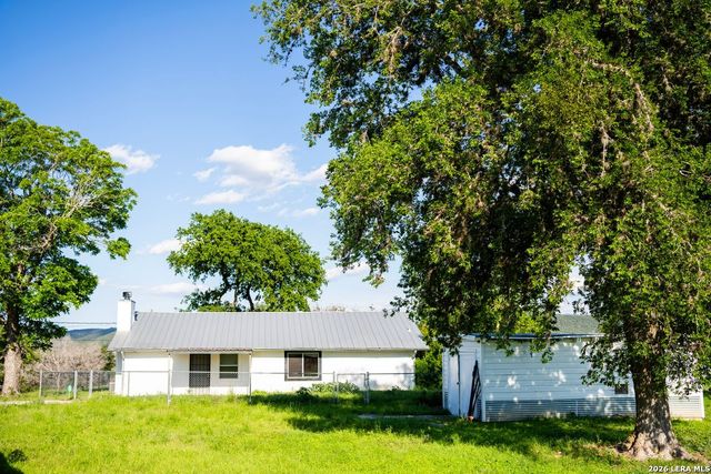 3584 Privilege Creek Road, Bandera, TX 78063