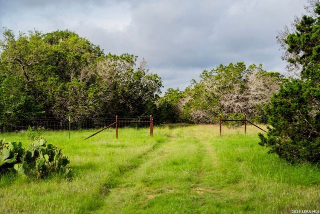 3584 Privilege Creek Road, Bandera, TX 78063