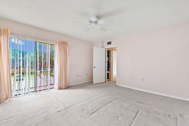 1731 17th Way, West Palm Beach, FL 33407
