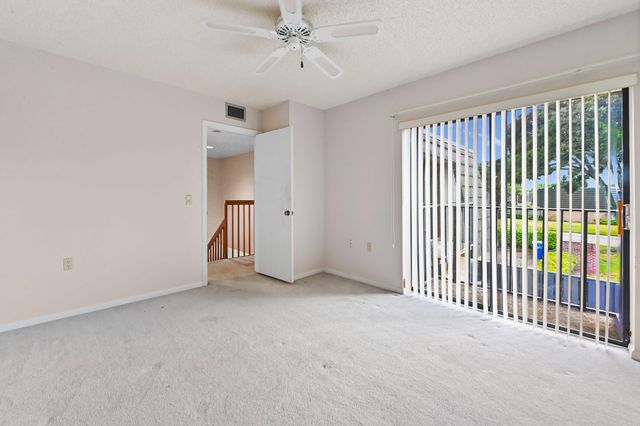 1731 17th Way, West Palm Beach, FL 33407