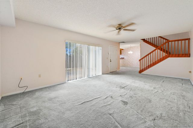 1731 17th Way, West Palm Beach, FL 33407