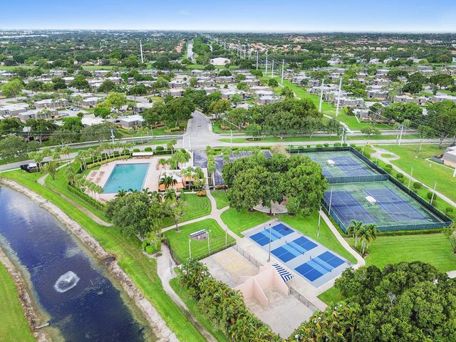 1731 17th Way, West Palm Beach, FL 33407