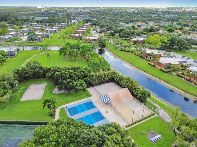 1731 17th Way, West Palm Beach, FL 33407