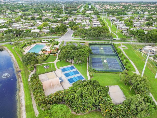 1731 17th Way, West Palm Beach, FL 33407