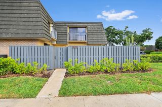 1731 17th Way, West Palm Beach, FL 33407