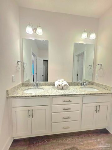 7904 Sweet Retreat Ln, Pensacola, FL 32507