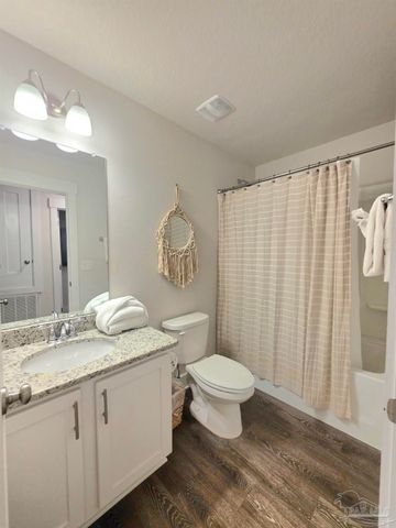 7904 Sweet Retreat Ln, Pensacola, FL 32507