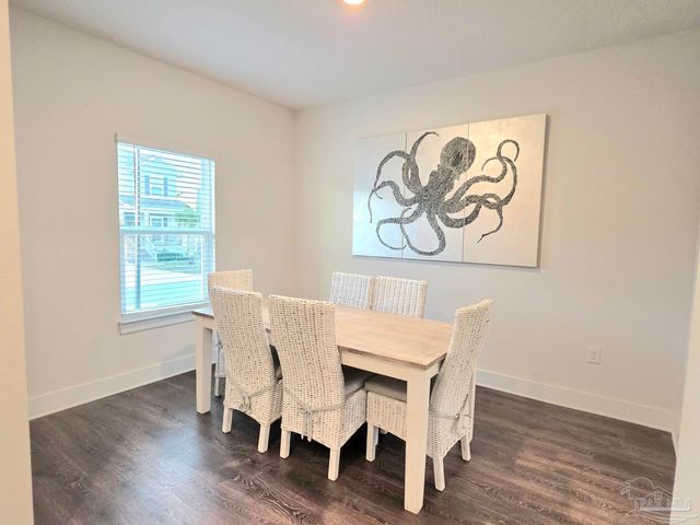 7904 Sweet Retreat Ln, Pensacola, FL 32507