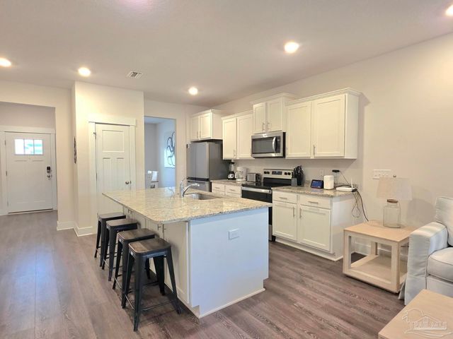 7904 Sweet Retreat Ln, Pensacola, FL 32507