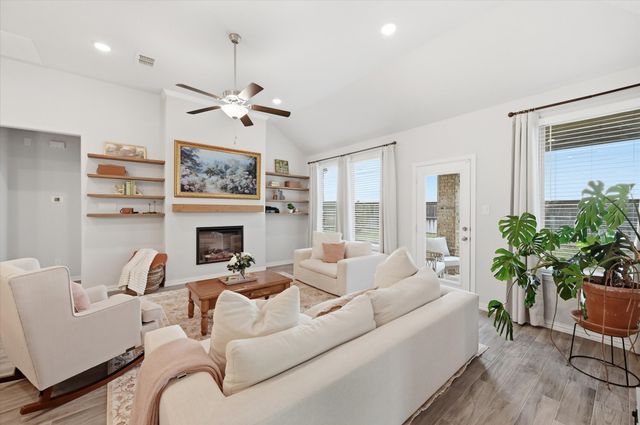 408 Acton Avenue, Fort Worth, TX 76131