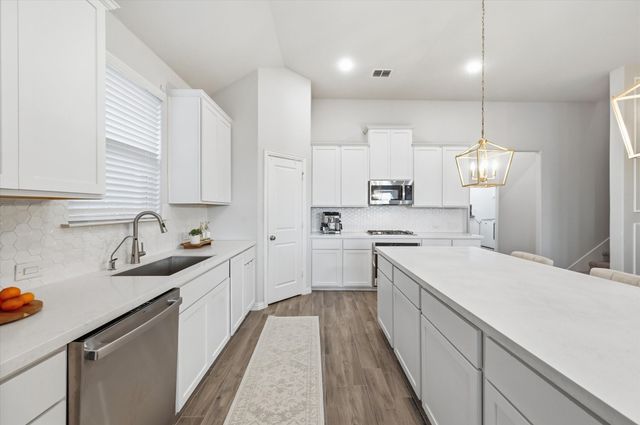 408 Acton Avenue, Fort Worth, TX 76131