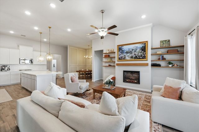 408 Acton Avenue, Fort Worth, TX 76131