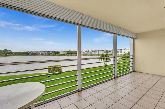 2066 Exeter D, Boca Raton, FL 33434