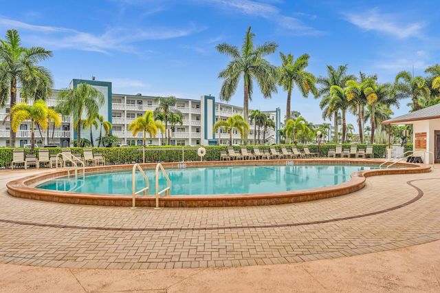 2066 Exeter D, Boca Raton, FL 33434