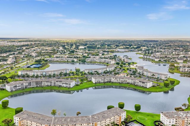 2066 Exeter D, Boca Raton, FL 33434