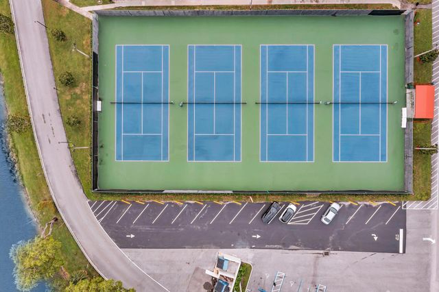 2066 Exeter D, Boca Raton, FL 33434