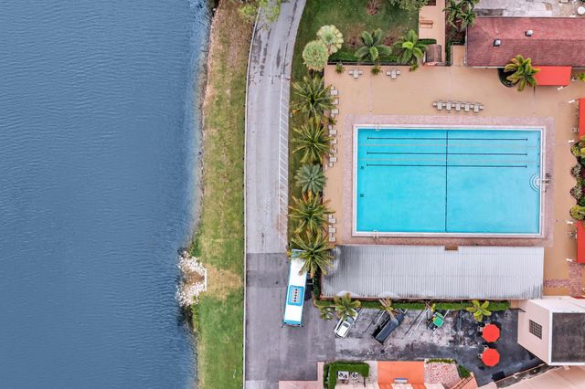 2066 Exeter D, Boca Raton, FL 33434