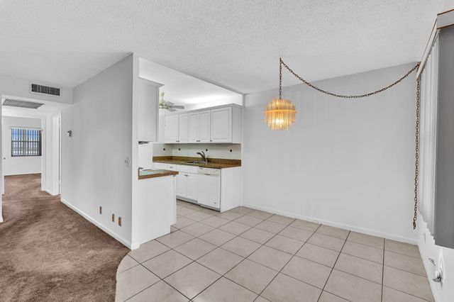 2066 Exeter D, Boca Raton, FL 33434