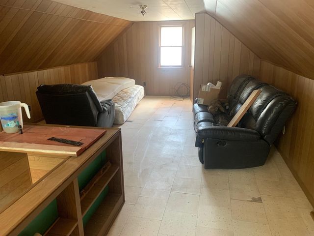 2846 E 4th Street, Waterloo, IA 50703
