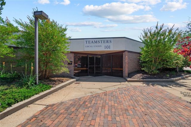 105 N Main St, Hopewell, VA 23860