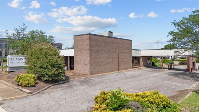 105 N Main St, Hopewell, VA 23860