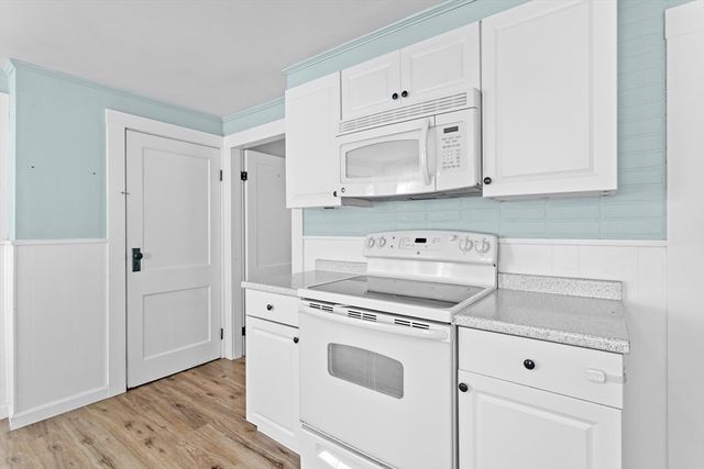 75 Electric St, Manchester, NH 03102