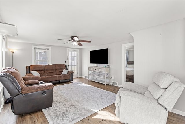 75 Electric St, Manchester, NH 03102