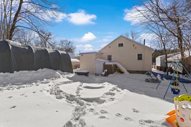 75 Electric St, Manchester, NH 03102