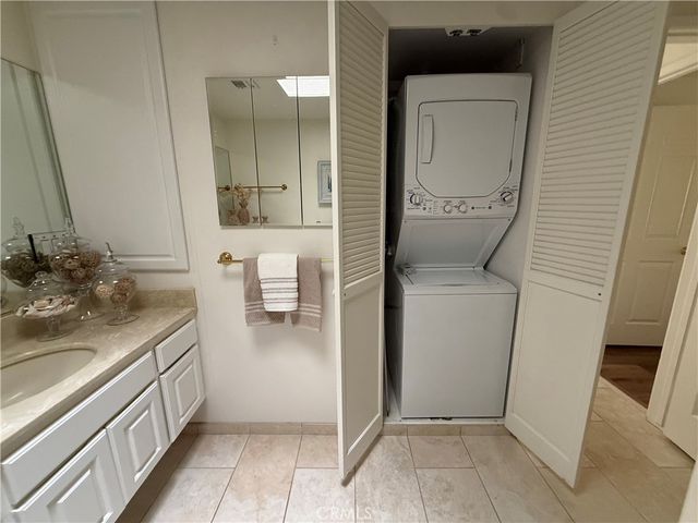 13220 Saint Andrews Dr. M10-253E, Seal Beach, CA 90740