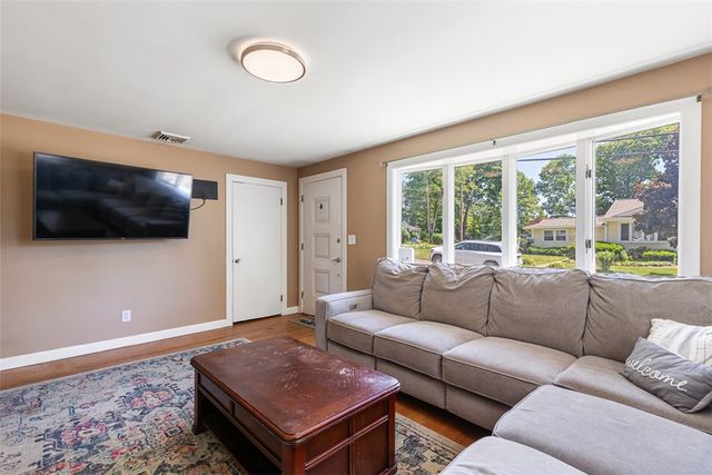 20 Terrace Avenue, Cumberland, RI 02864