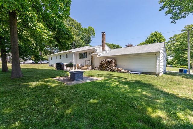 20 Terrace Avenue, Cumberland, RI 02864