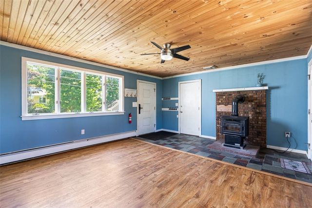 20 Terrace Avenue, Cumberland, RI 02864