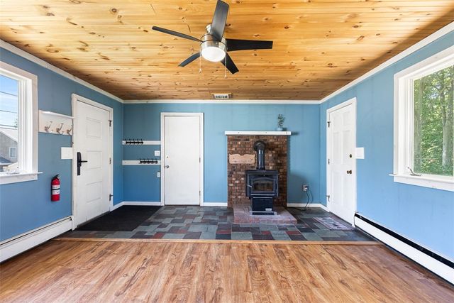 20 Terrace Avenue, Cumberland, RI 02864